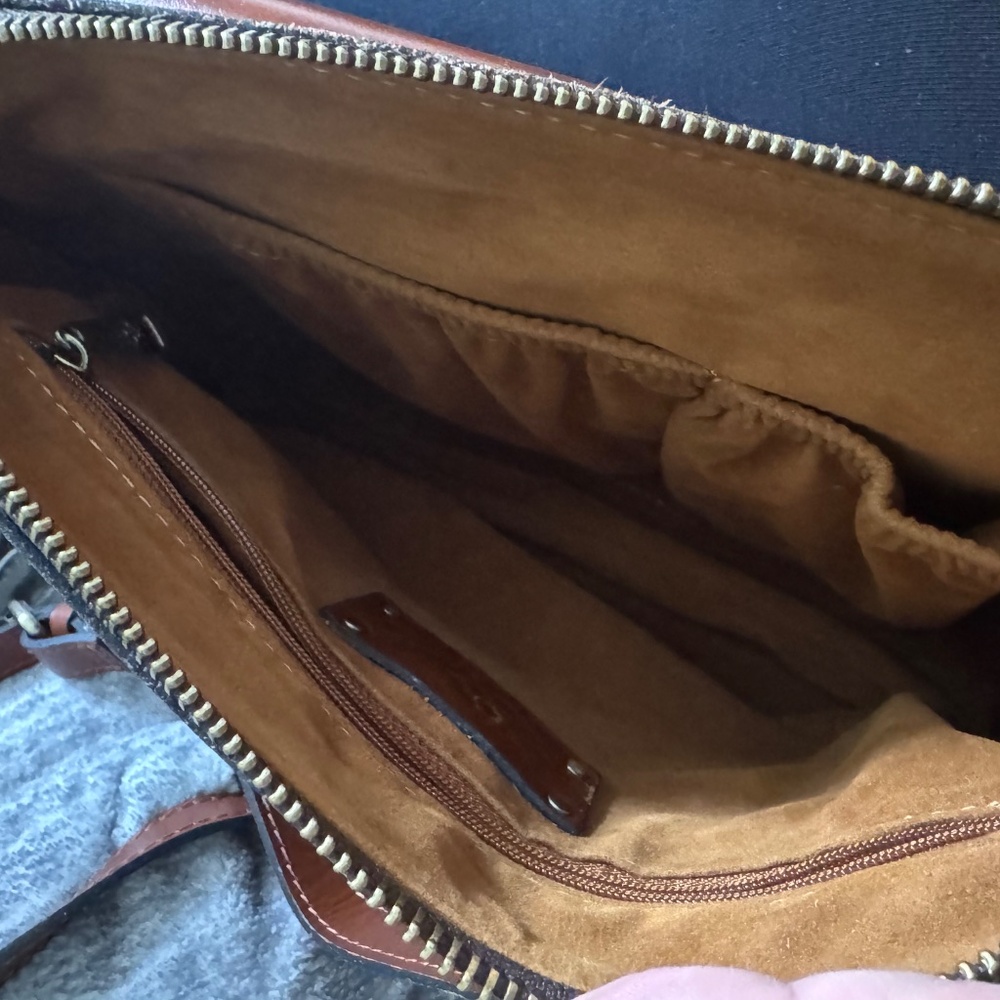 Patricia Nash Avellino Crossbody Organizer - Picture 4 of 6
